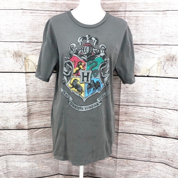 Wizzarding World of Harry Potter Hogwarts Crest Grey Tee Shirt Size L - Picture 1 of 7